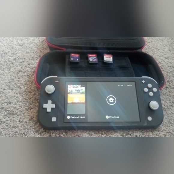 Grey Netendo switch lite - Picture 2 of 4